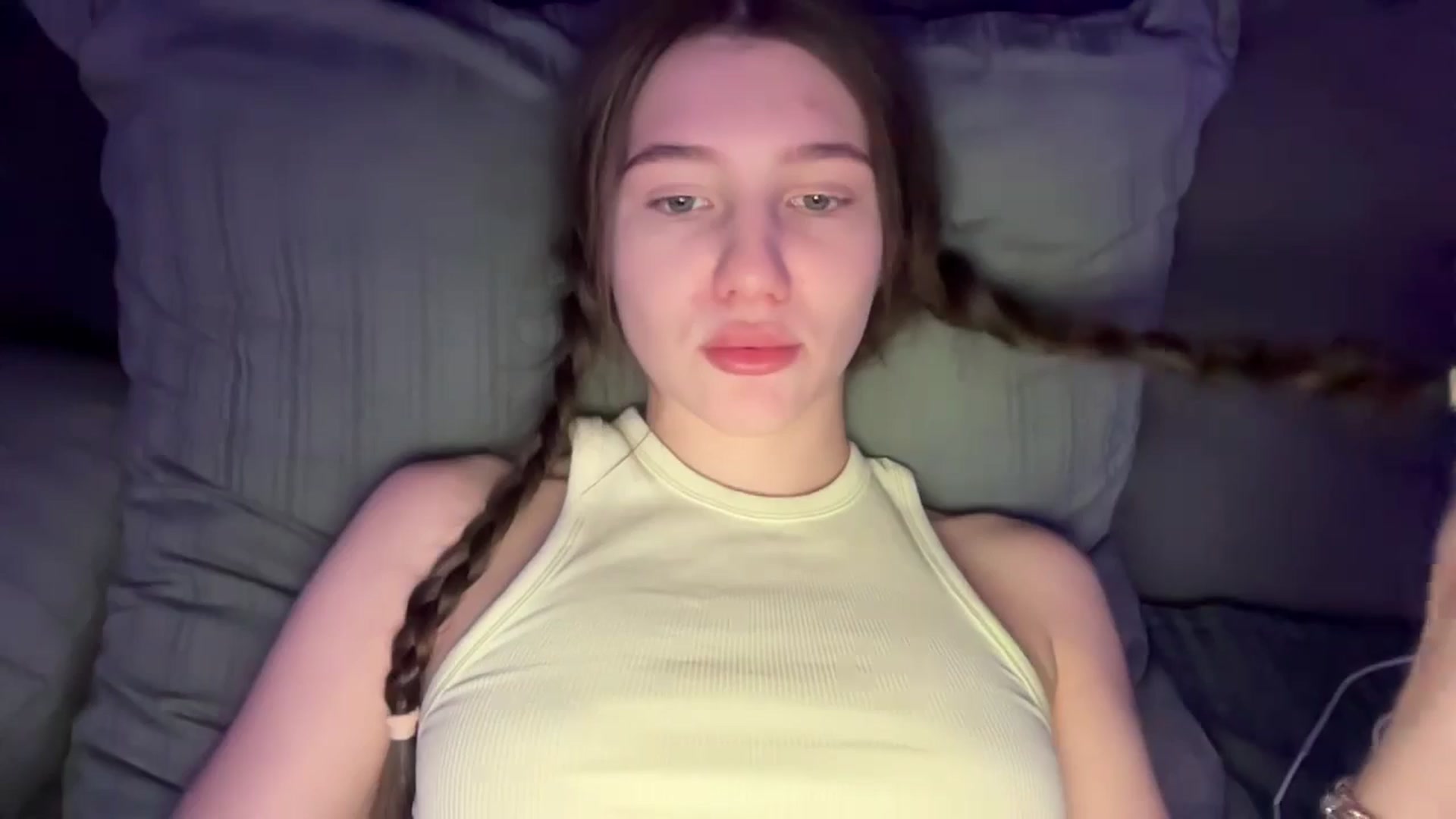 Gallery image thumbnail from MariRi's myfreecams stream on, 01/18/2025, 02:10 image 15 of 20