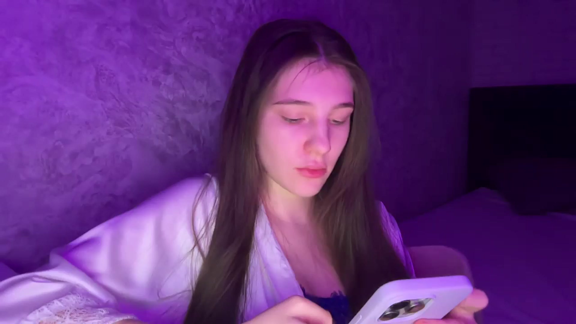 Gallery image thumbnail from MariRi's myfreecams stream on, 01/22/2025, 08:28 image 13 of 20