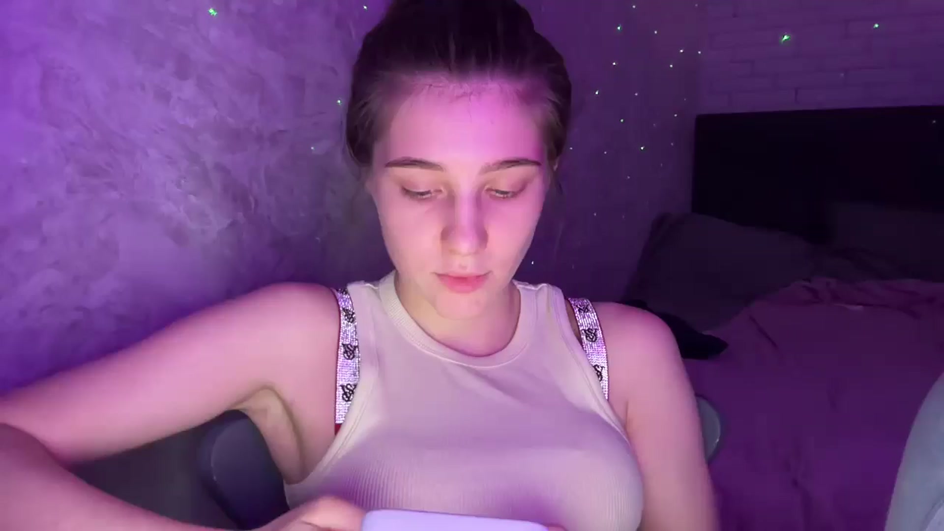 Gallery image thumbnail from MariRi's myfreecams stream on, 01/29/2025, 08:13 image 16 of 20