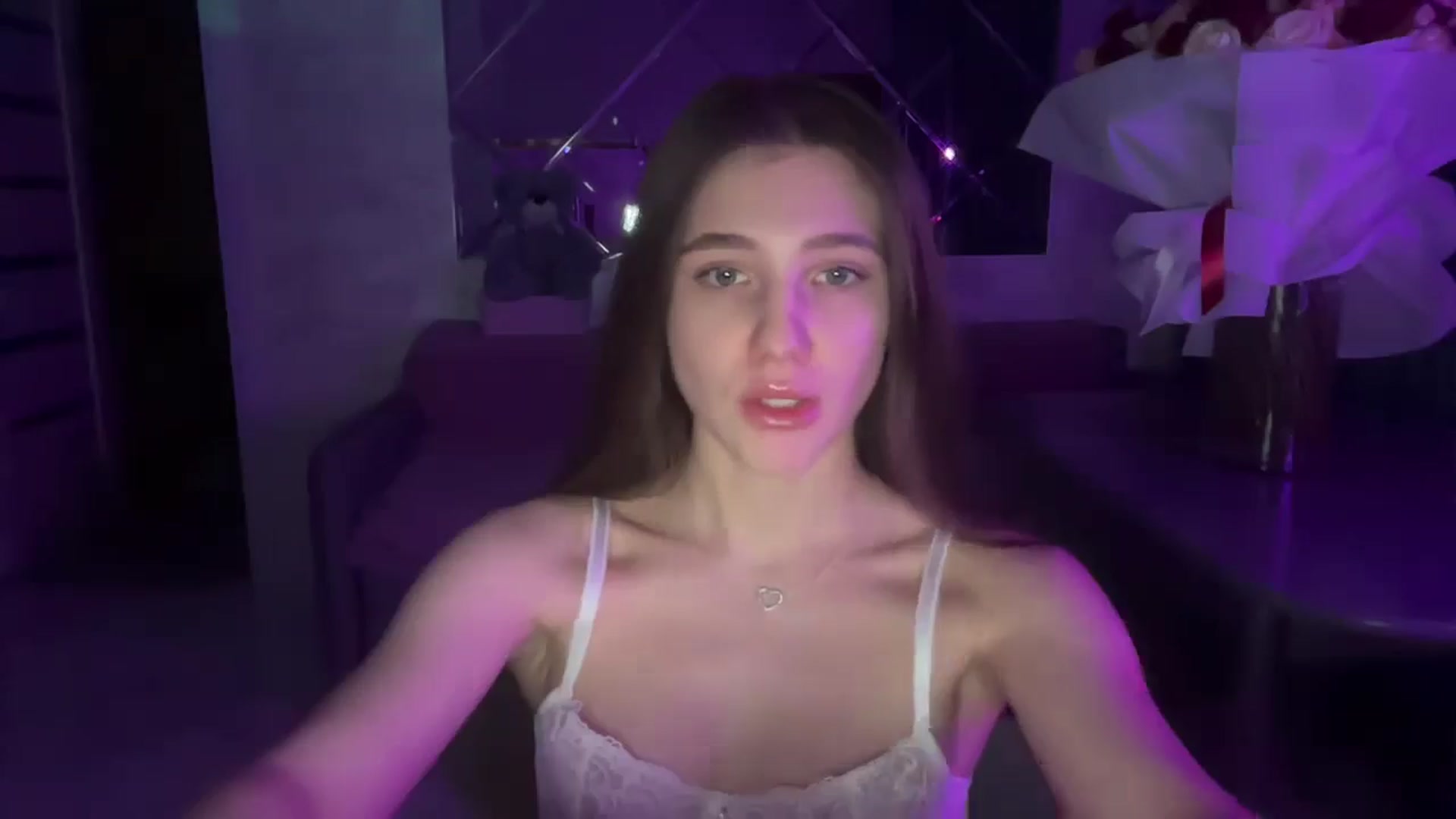 Gallery image thumbnail from MariRi's myfreecams stream on, 02/14/2025, 21:06 image 19 of 20