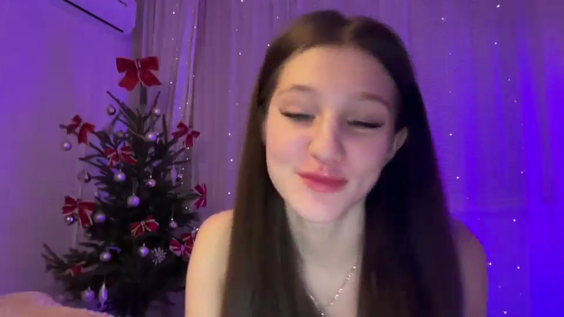 Gallery image thumbnail from MariRi's myfreecams stream on, 01/02/2026, 05:36 image 8 of 20