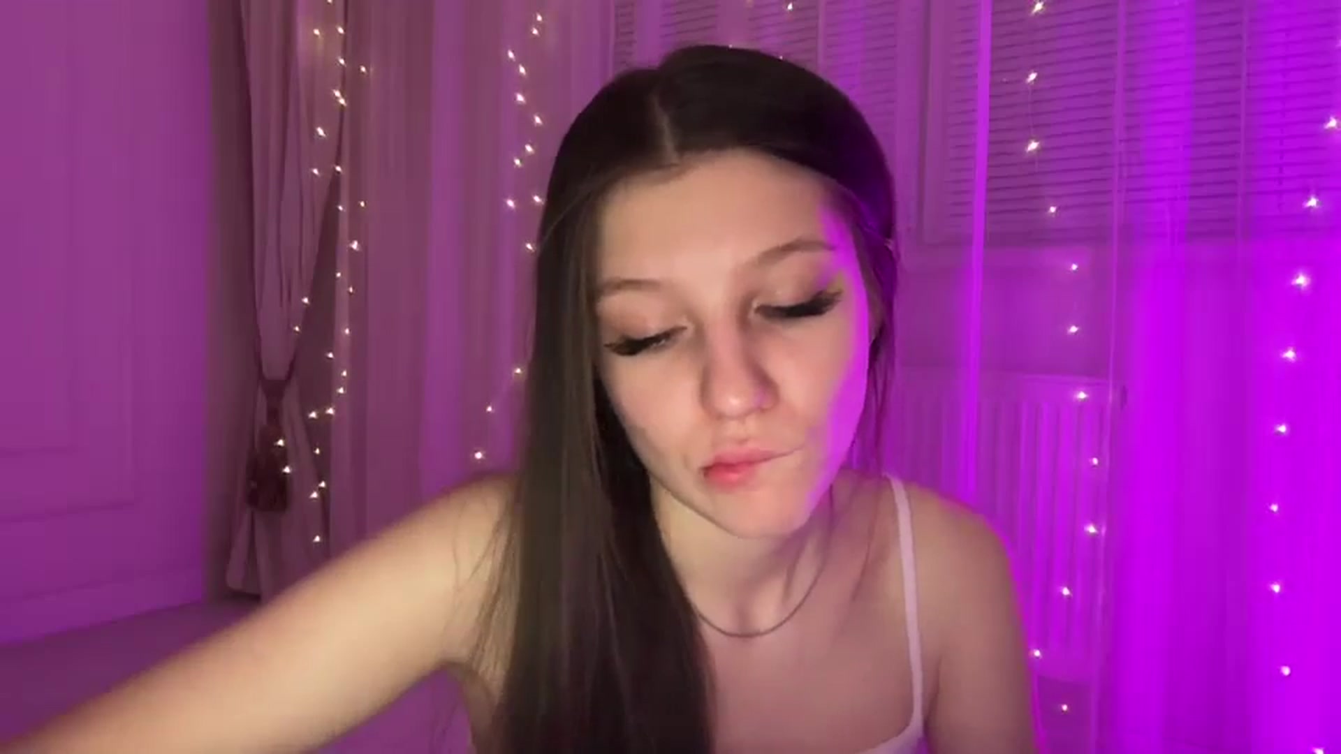 Gallery image thumbnail from MariRi's myfreecams stream on, 02/09/2026, 03:43 image 5 of 20