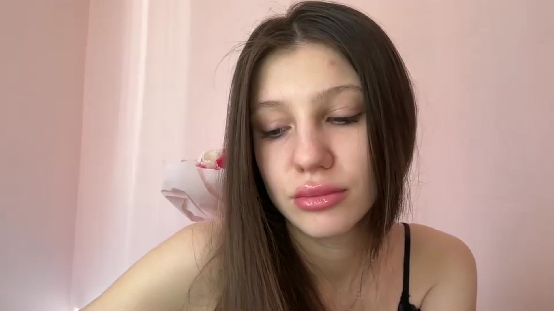 Gallery image thumbnail from MariRi's myfreecams stream on, 03/09/2026, 08:08 image 9 of 20