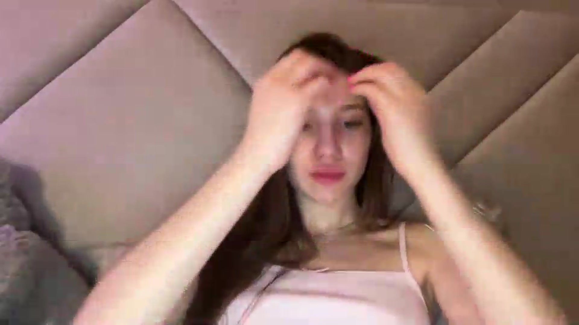Gallery image thumbnail from MariRi's myfreecams stream on, 05/26/2026, 01:47 image 10 of 20