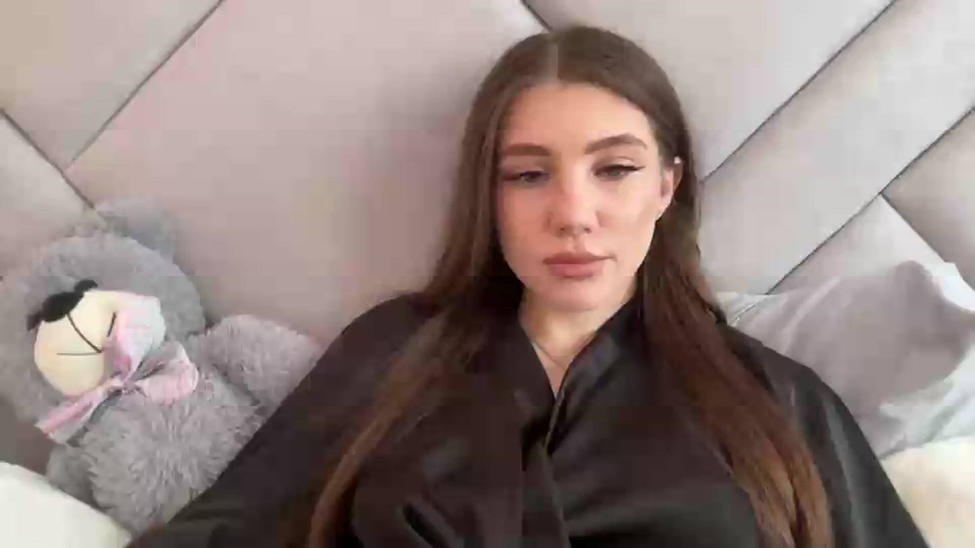 Gallery image thumbnail from MariRi's myfreecams stream on, 06/01/2026, 09:42 image 15 of 20