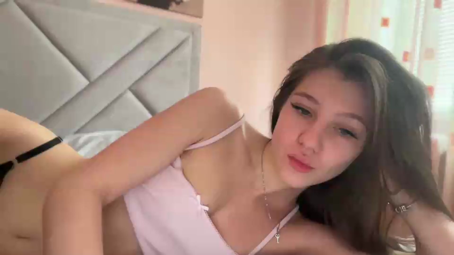 Gallery image thumbnail from MariRi's myfreecams stream on, 06/07/2026, 12:54 image 2 of 20