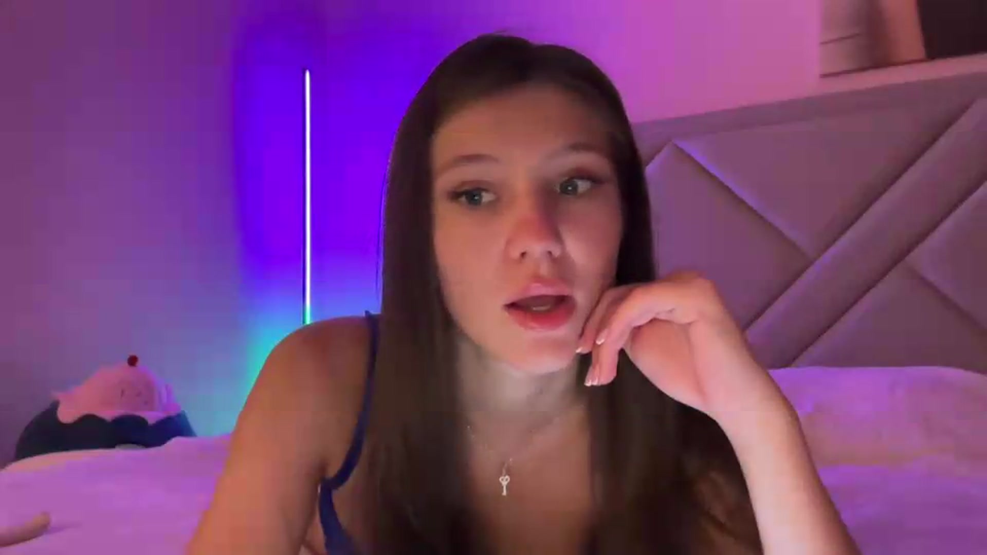 Gallery image thumbnail from MariRi's myfreecams stream on, 06/24/2026, 24:14 image 6 of 20