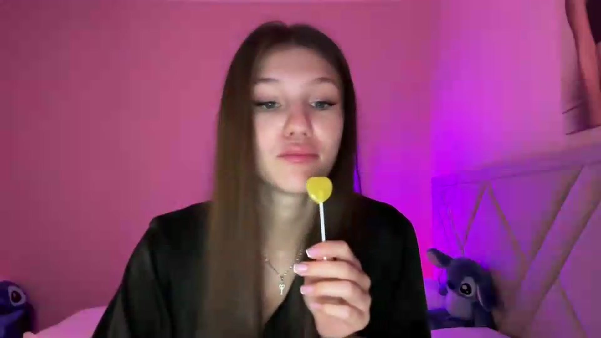 Gallery image thumbnail from MariRi's myfreecams stream on, 06/24/2026, 02:26 image 3 of 20