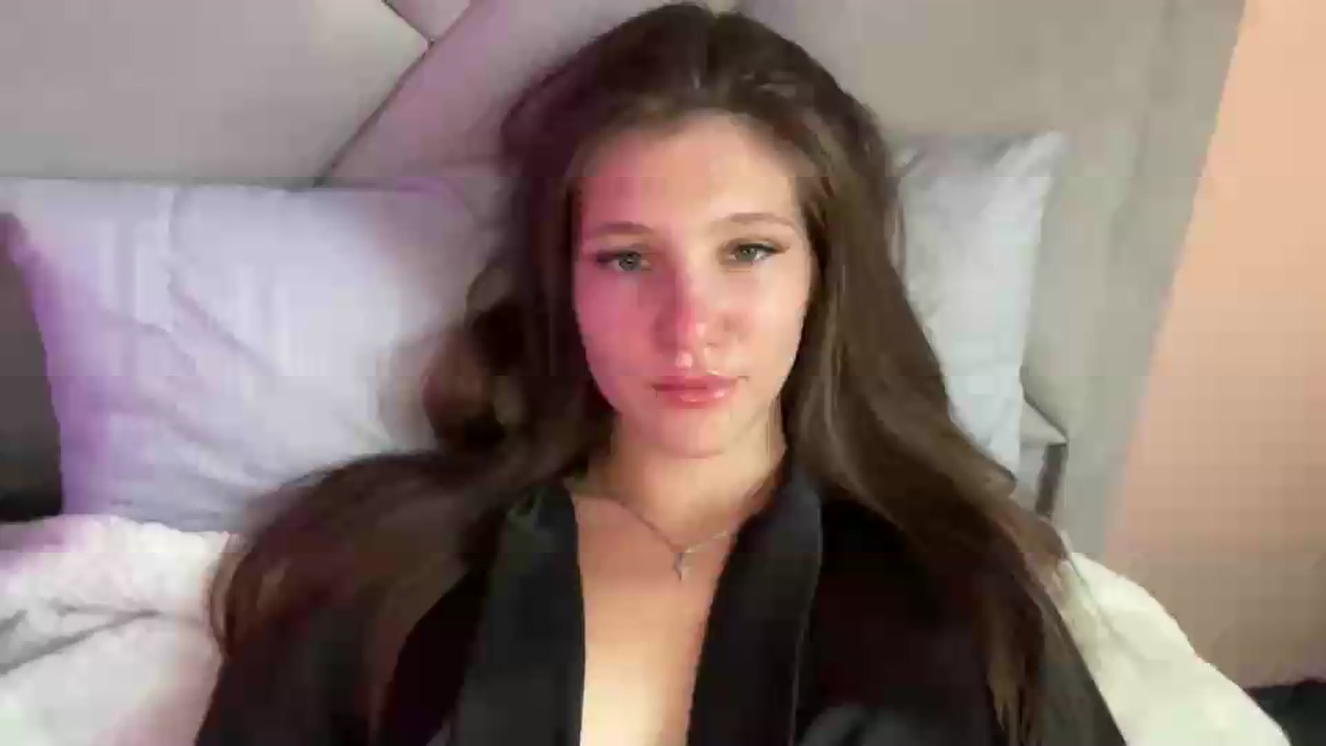 Gallery image thumbnail from MariRi's myfreecams stream on, 06/24/2026, 04:19 image 1 of 20