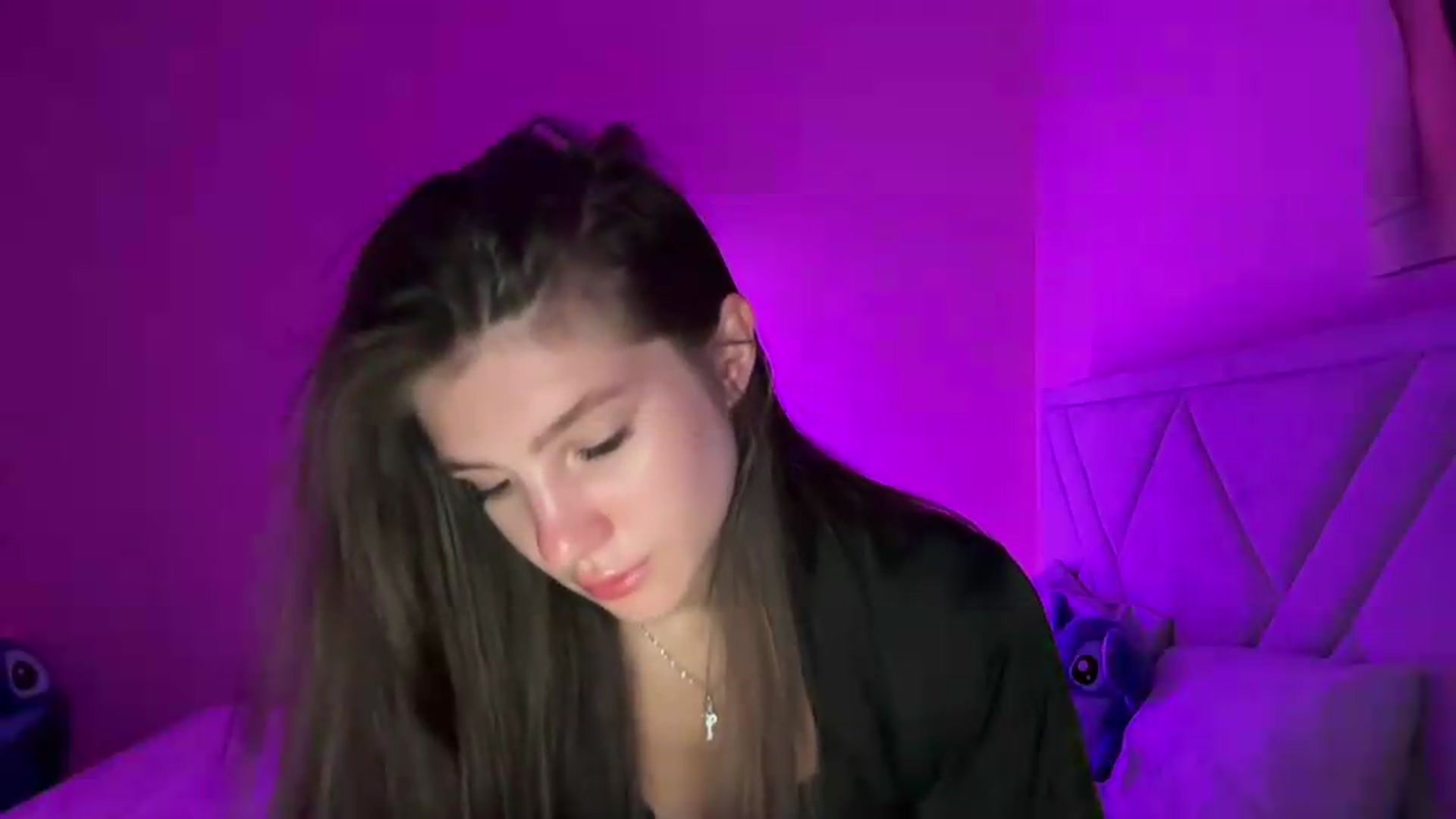 Gallery image thumbnail from MariRi's myfreecams stream on, 06/25/2026, 24:01 image 3 of 20