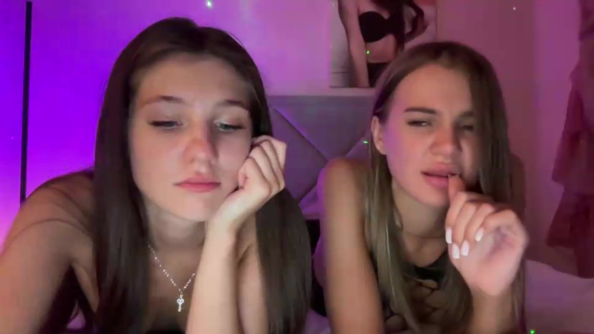 Gallery image thumbnail from MariRi's myfreecams stream on, 06/27/2026, 21:52 image 9 of 20