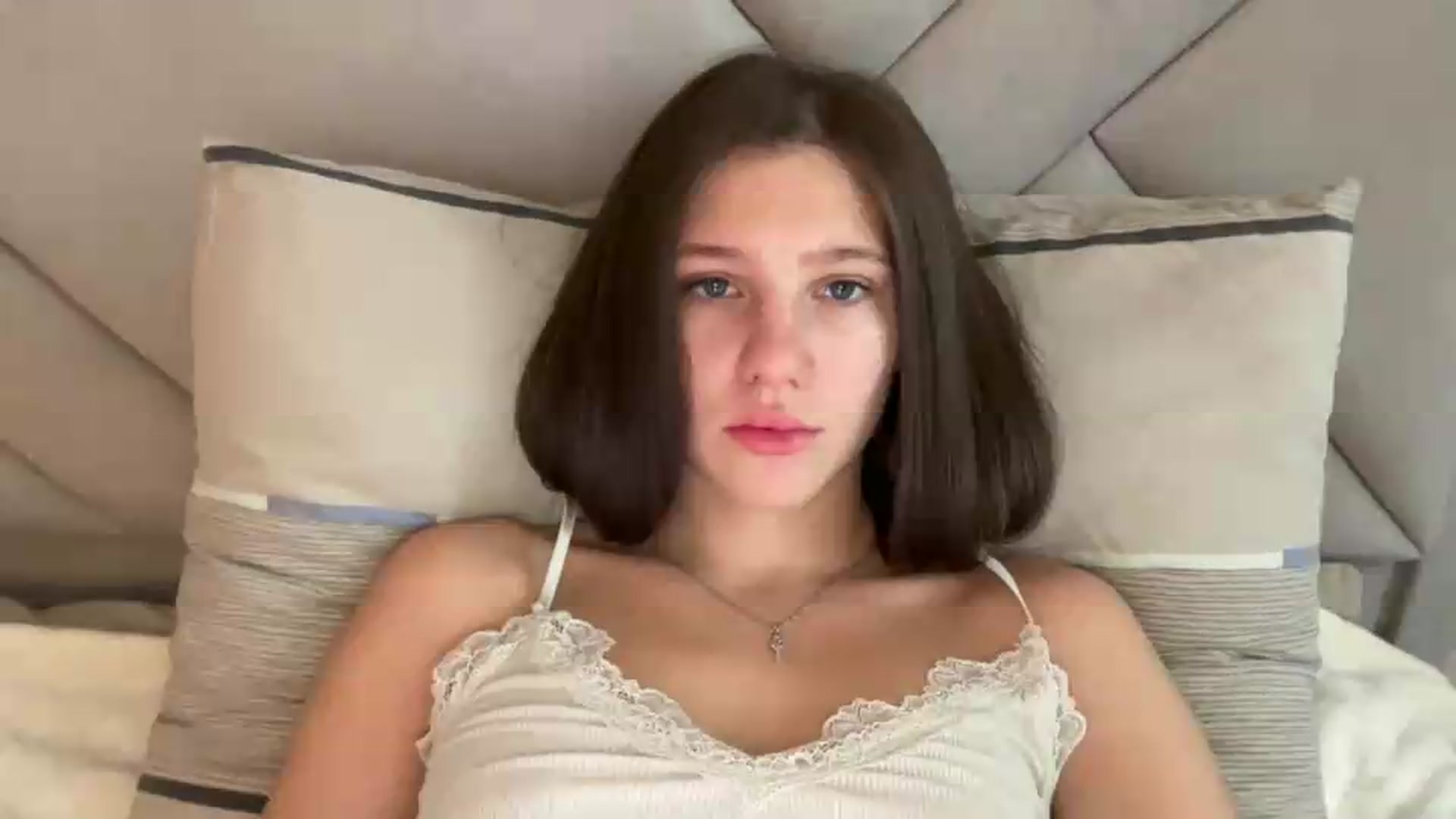 Gallery image thumbnail from MariRi's myfreecams stream on, 07/03/2026, 14:18 image 8 of 20