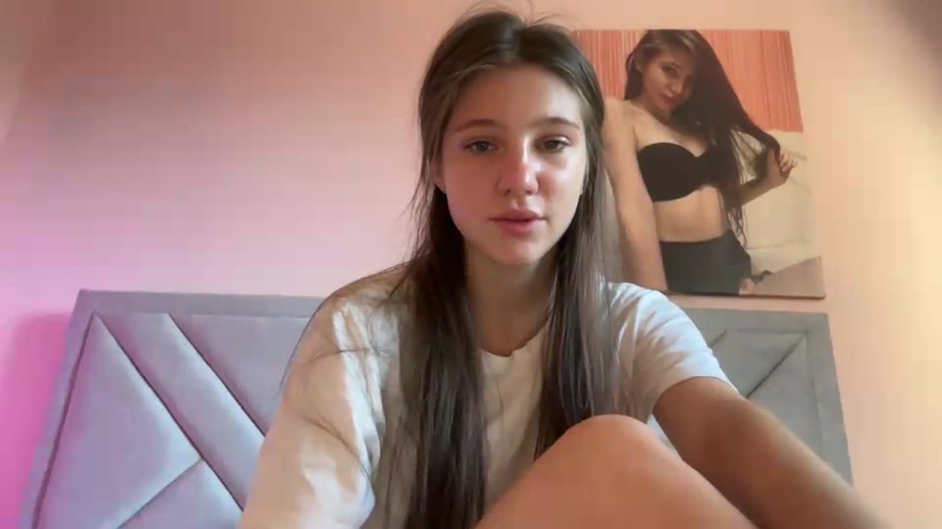 Gallery image thumbnail from MariRi's myfreecams stream on, 07/05/2026, 04:57 image 3 of 20
