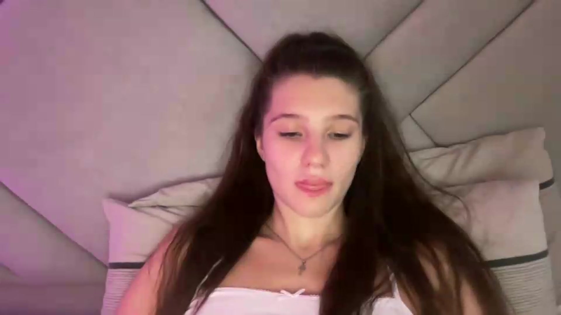 Gallery image thumbnail from MariRi's myfreecams stream on, 07/07/2026, 02:57 image 15 of 20