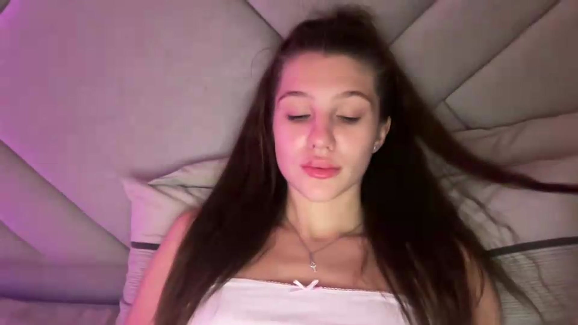 Gallery image thumbnail from MariRi's myfreecams stream on, 07/07/2026, 02:57 image 4 of 20