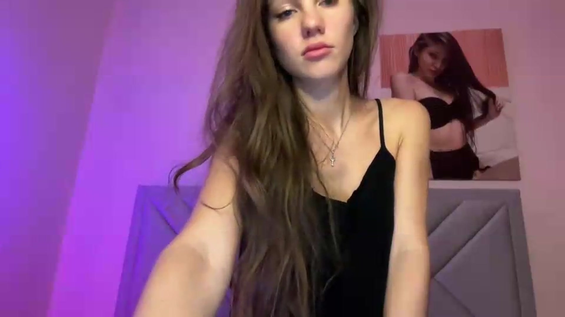 Gallery image thumbnail from MariRi's myfreecams stream on, 07/26/2026, 23:23 image 9 of 20