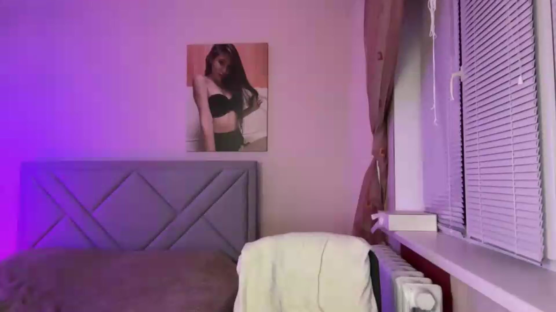 Gallery image thumbnail from MariRi's myfreecams stream on, 07/27/2026, 24:04 image 3 of 20