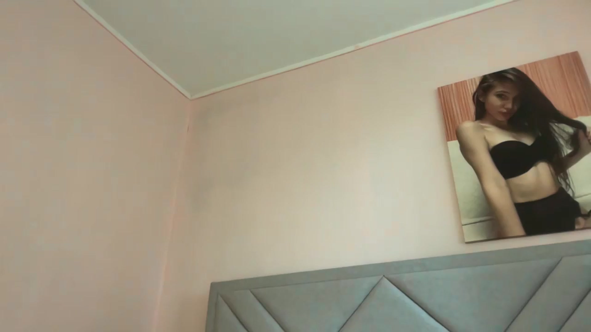 Gallery image thumbnail from MariRi's myfreecams stream on, 07/31/2026, 14:56 image 19 of 20