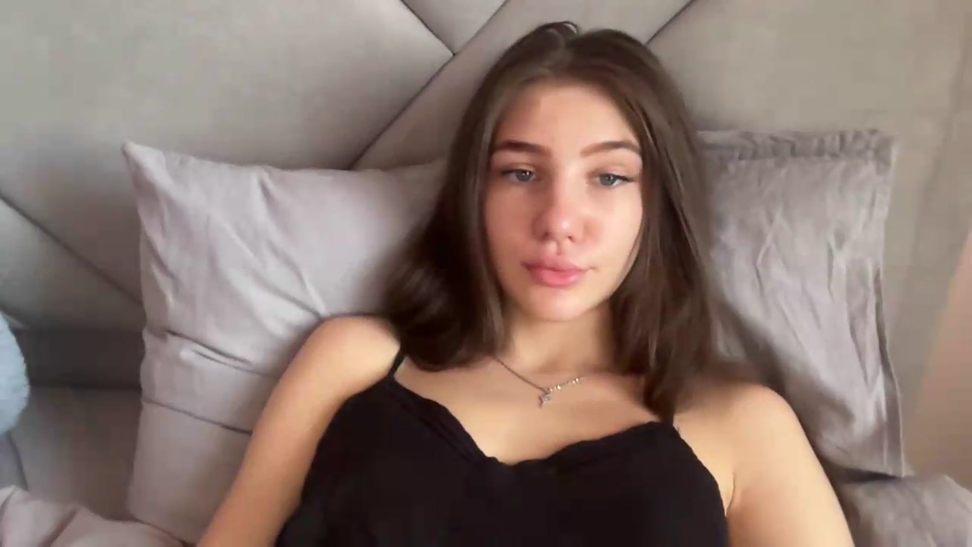 Gallery image thumbnail from MariRi's myfreecams stream on, 08/22/2026, 15:58 image 4 of 20