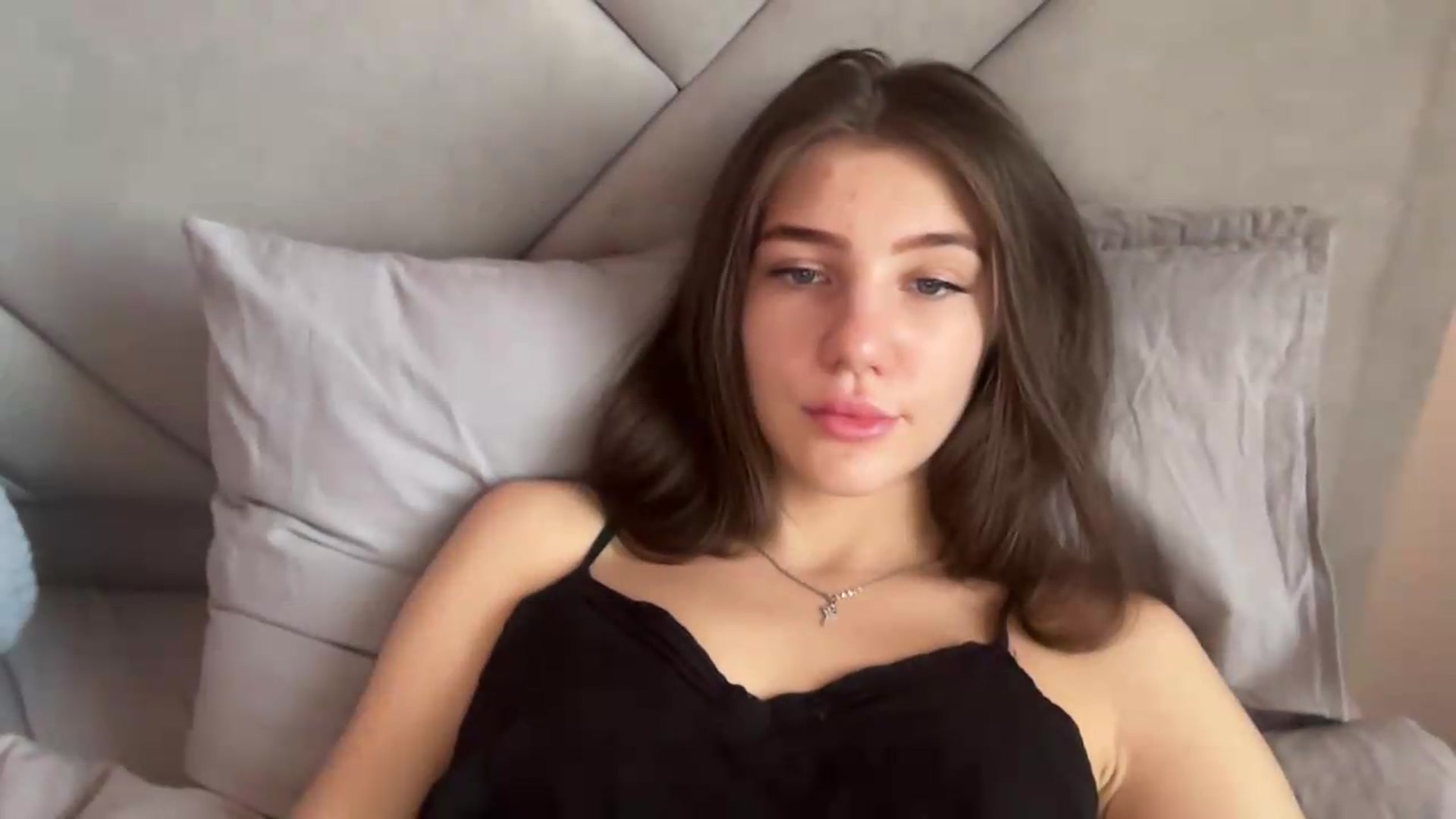 Gallery image thumbnail from MariRi's myfreecams stream on, 08/22/2026, 15:58 image 5 of 20
