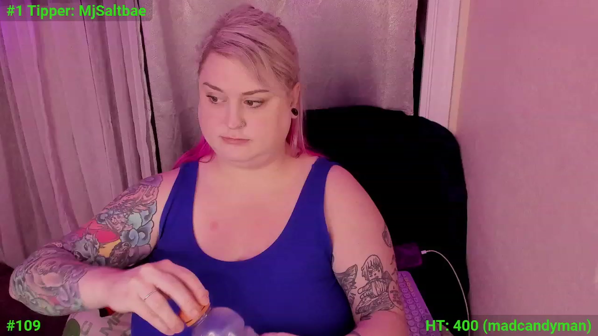 Gallery image thumbnail from Mari_JaeBDAY's myfreecams stream on, 11/17/2023, 07:47 image 18 of 20
