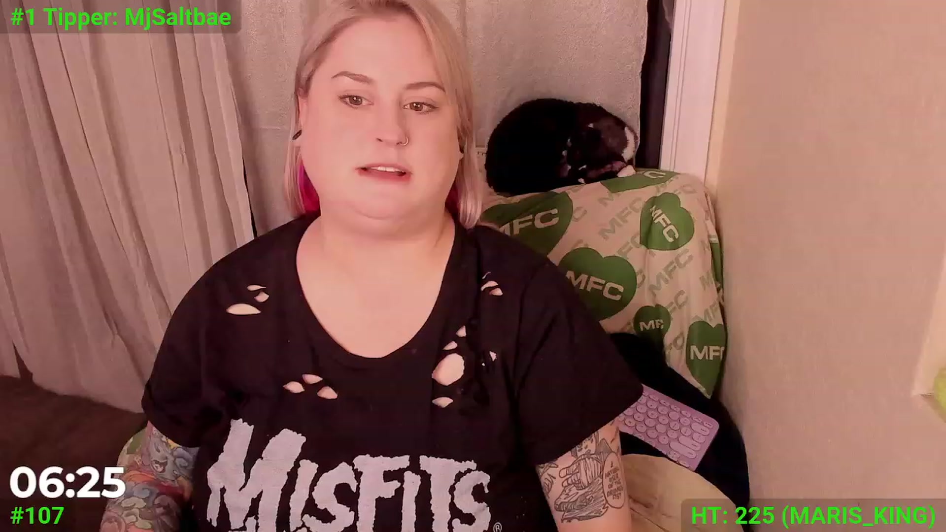Gallery image thumbnail from Mari_JaeBDAY's myfreecams stream on, 11/24/2023, 05:50 image 13 of 20