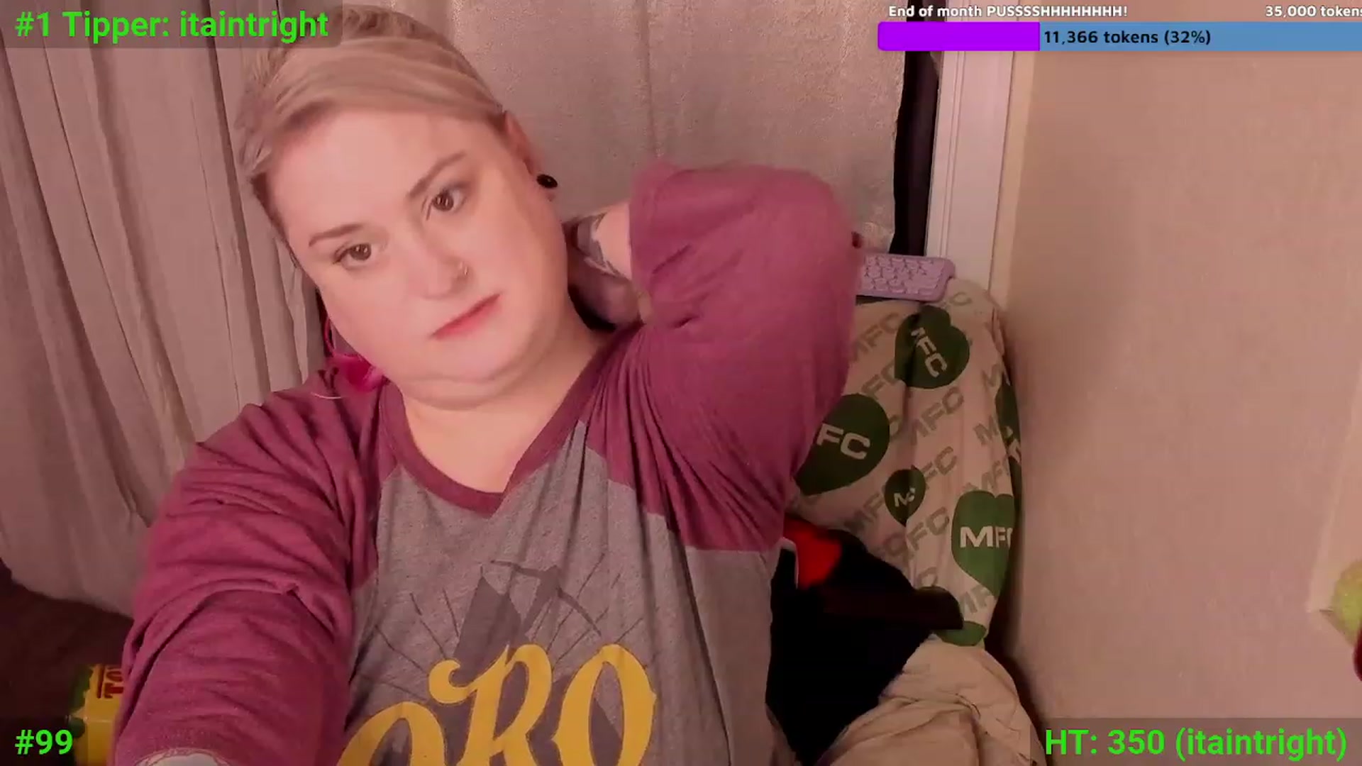 Gallery image thumbnail from Mari_JaeBDAY's myfreecams stream on, 11/26/2023, 04:23 image 6 of 20