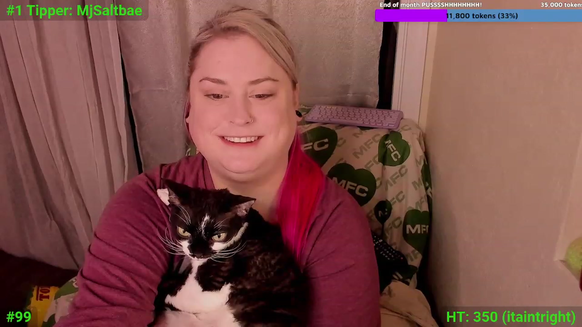 Gallery image thumbnail from Mari_JaeBDAY's myfreecams stream on, 11/26/2023, 04:23 image 14 of 20