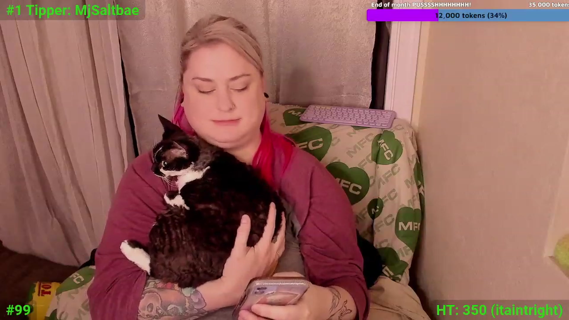 Gallery image thumbnail from Mari_JaeBDAY's myfreecams stream on, 11/26/2023, 04:23 image 15 of 20