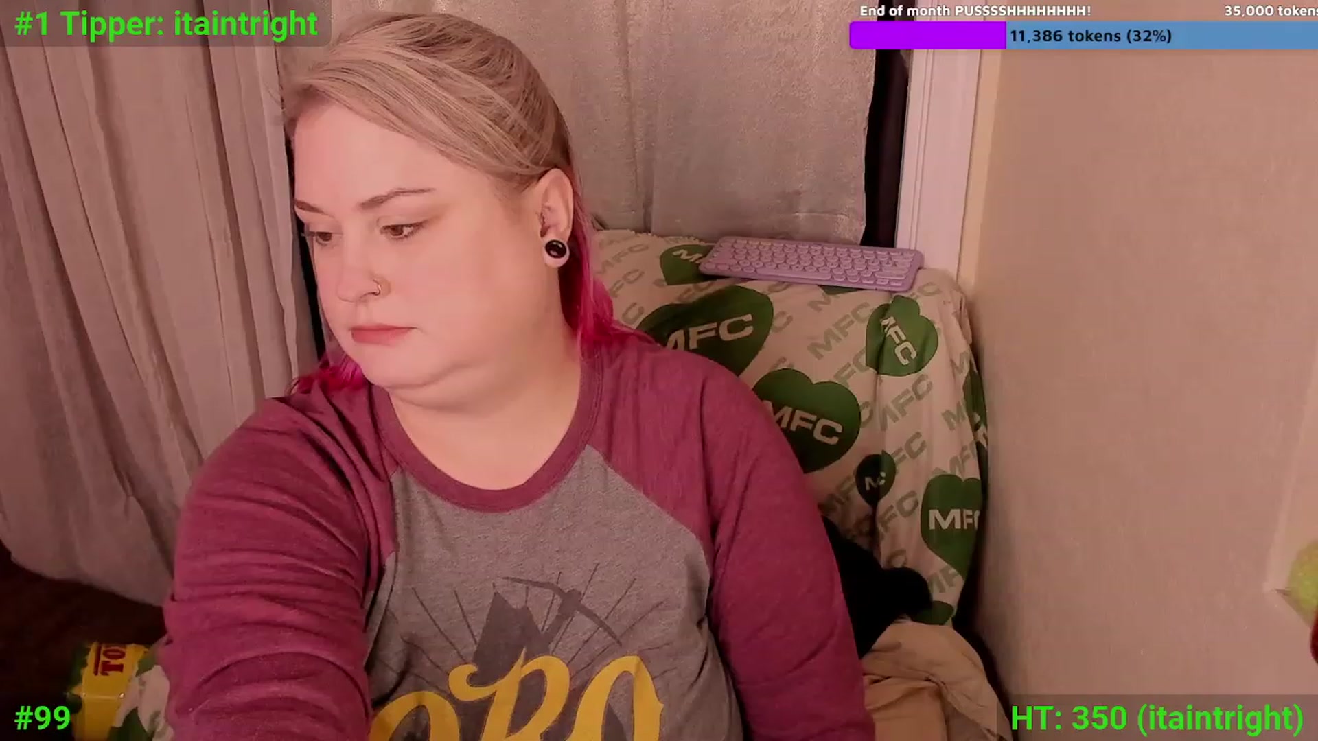Gallery image thumbnail from Mari_JaeBDAY's myfreecams stream on, 11/26/2023, 04:23 image 7 of 20