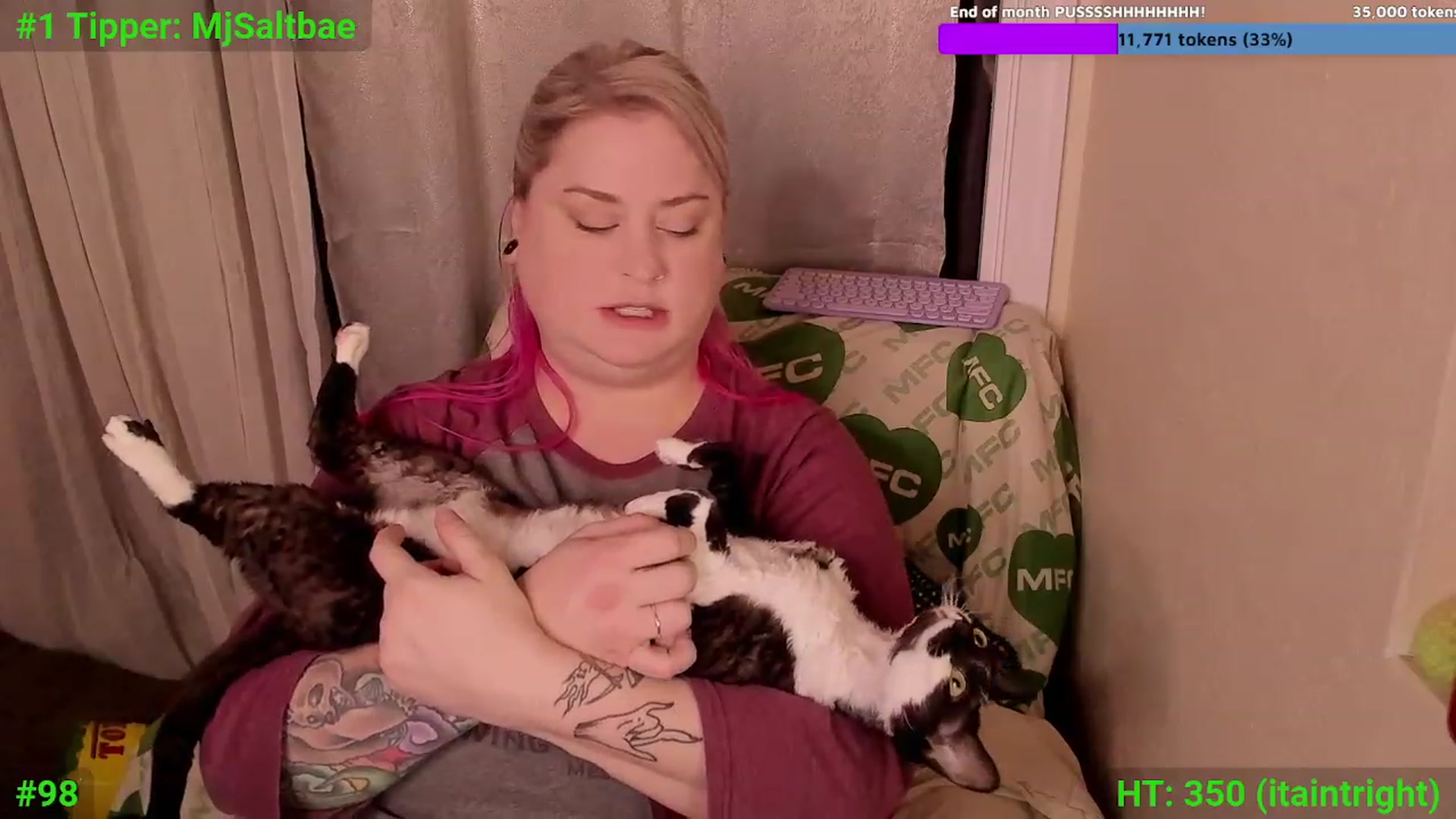 Gallery image thumbnail from Mari_JaeBDAY's myfreecams stream on, 11/26/2023, 04:23 image 11 of 20