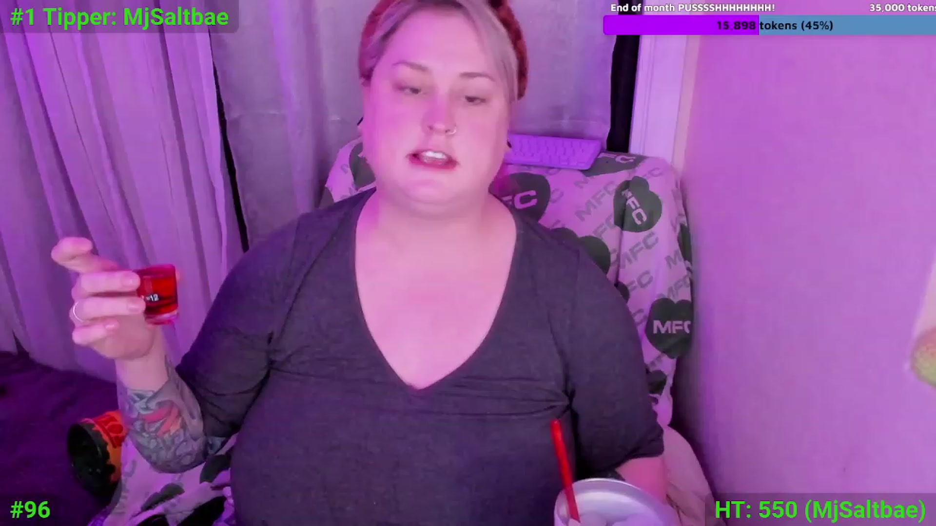 Gallery image thumbnail from Mari_JaeBDAY's myfreecams stream on, 11/27/2023, 08:49 image 18 of 20