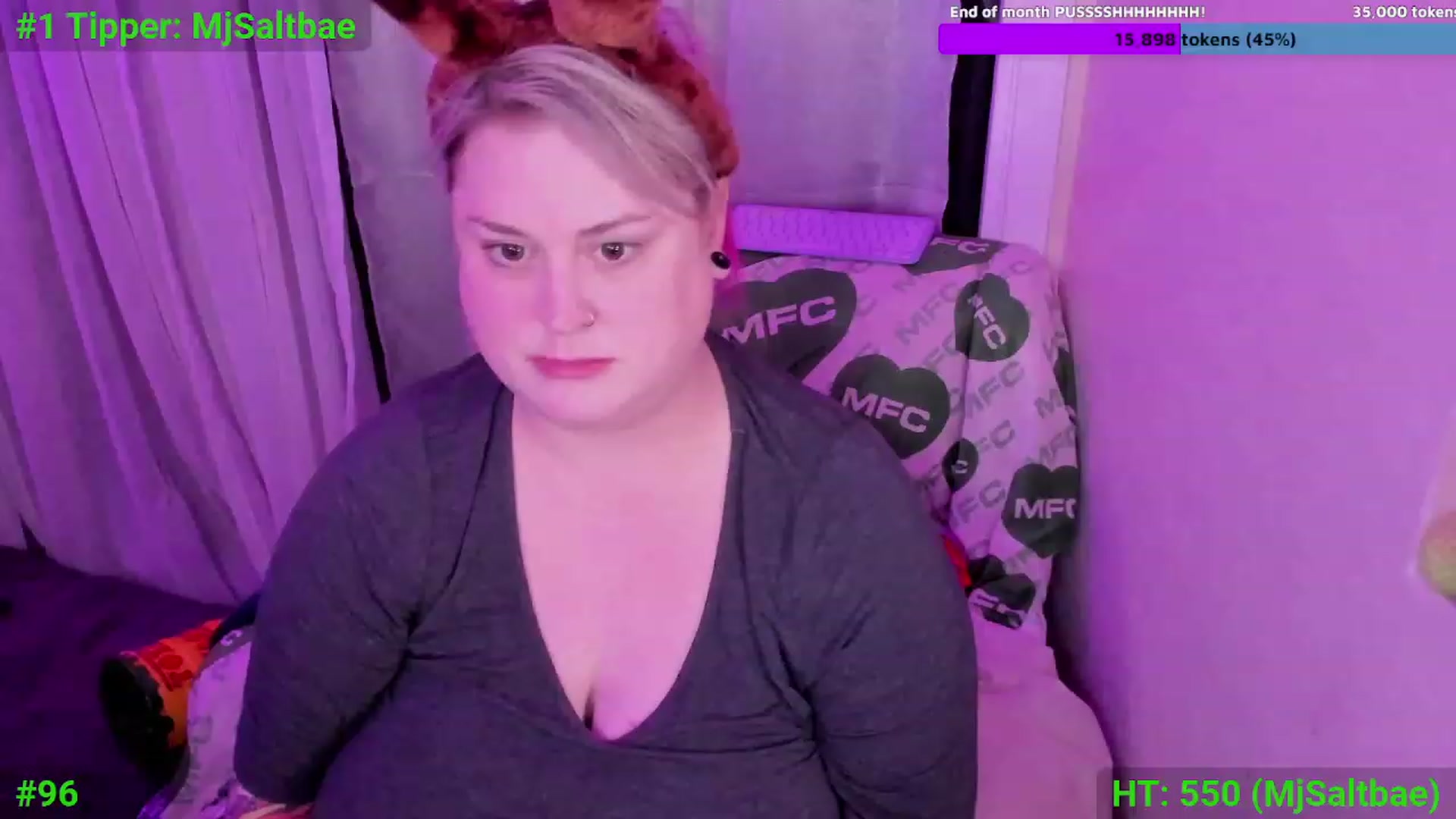 Gallery image thumbnail from Mari_JaeBDAY's myfreecams stream on, 11/27/2023, 08:49 image 16 of 20