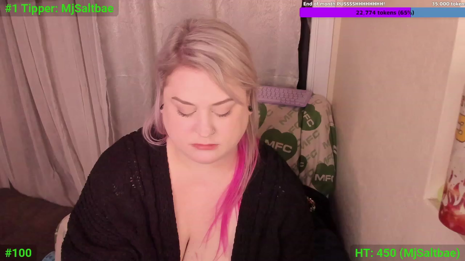 Gallery image thumbnail from Mari_JaeBDAY's myfreecams stream on, 11/29/2023, 07:50 image 12 of 20