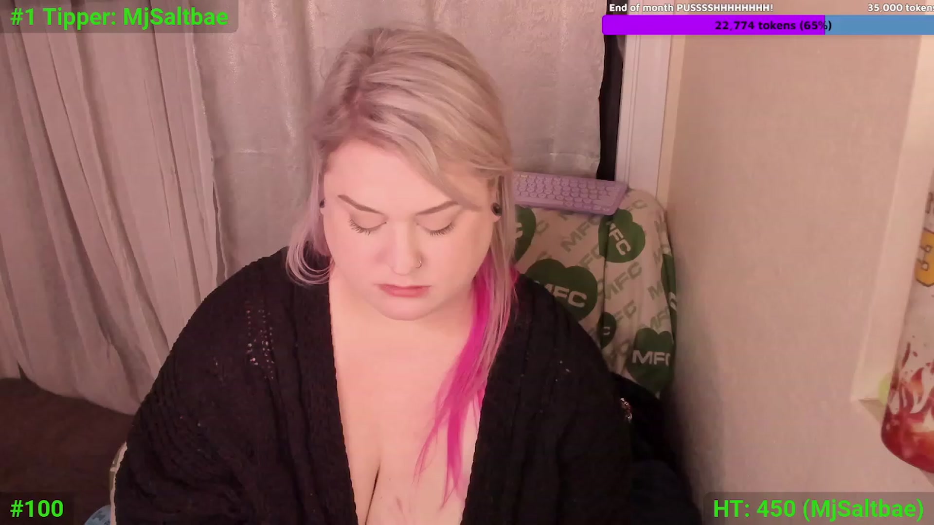 Gallery image thumbnail from Mari_JaeBDAY's myfreecams stream on, 11/29/2023, 07:50 image 10 of 20