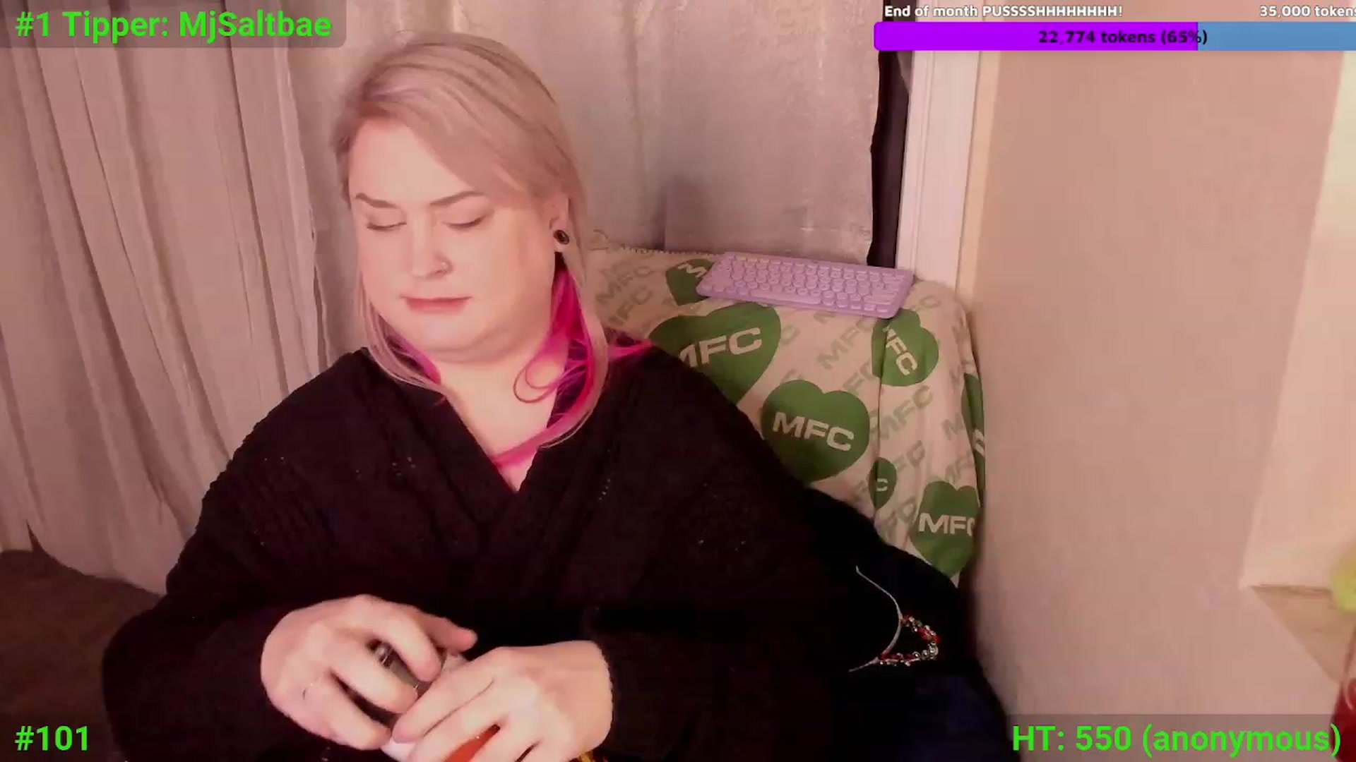 Gallery image thumbnail from Mari_JaeBDAY's myfreecams stream on, 11/29/2023, 09:39 image 19 of 20
