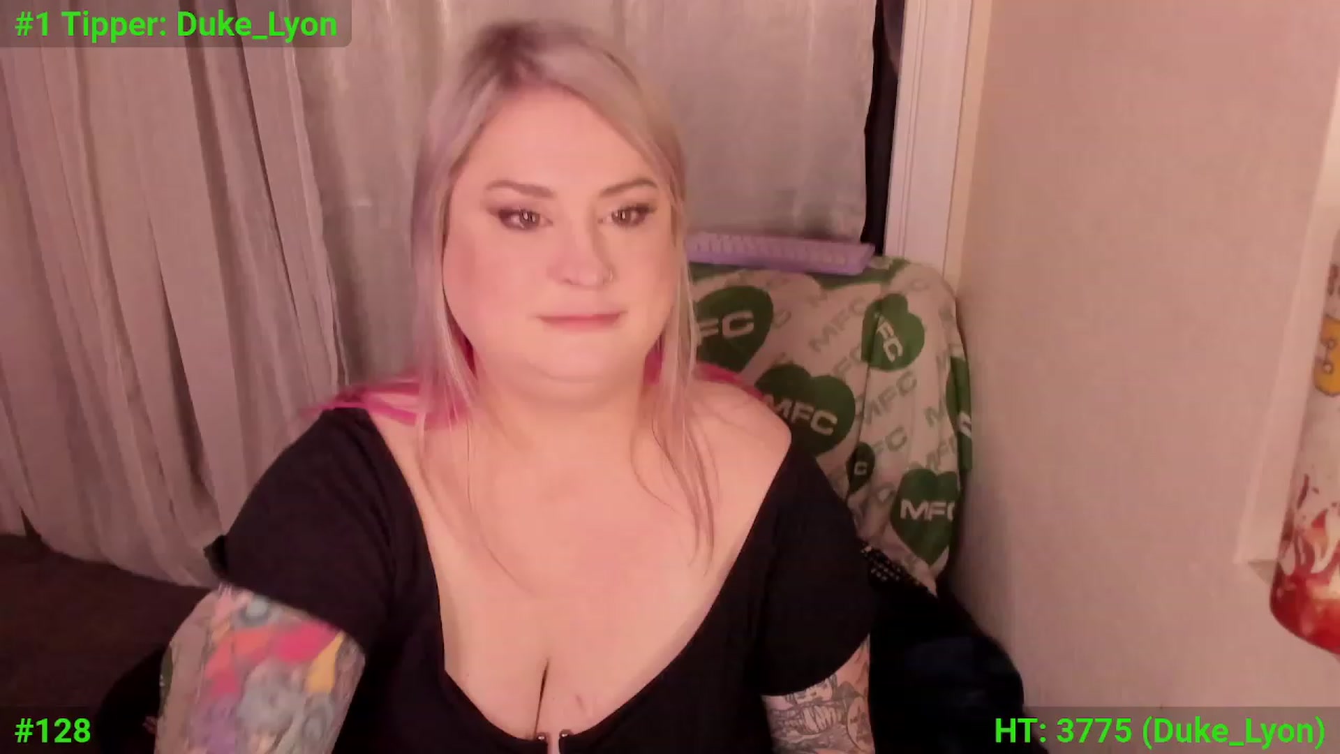 Gallery image thumbnail from Mari_JaeBDAY's myfreecams stream on, 12/01/2023, 08:29 image 1 of 20