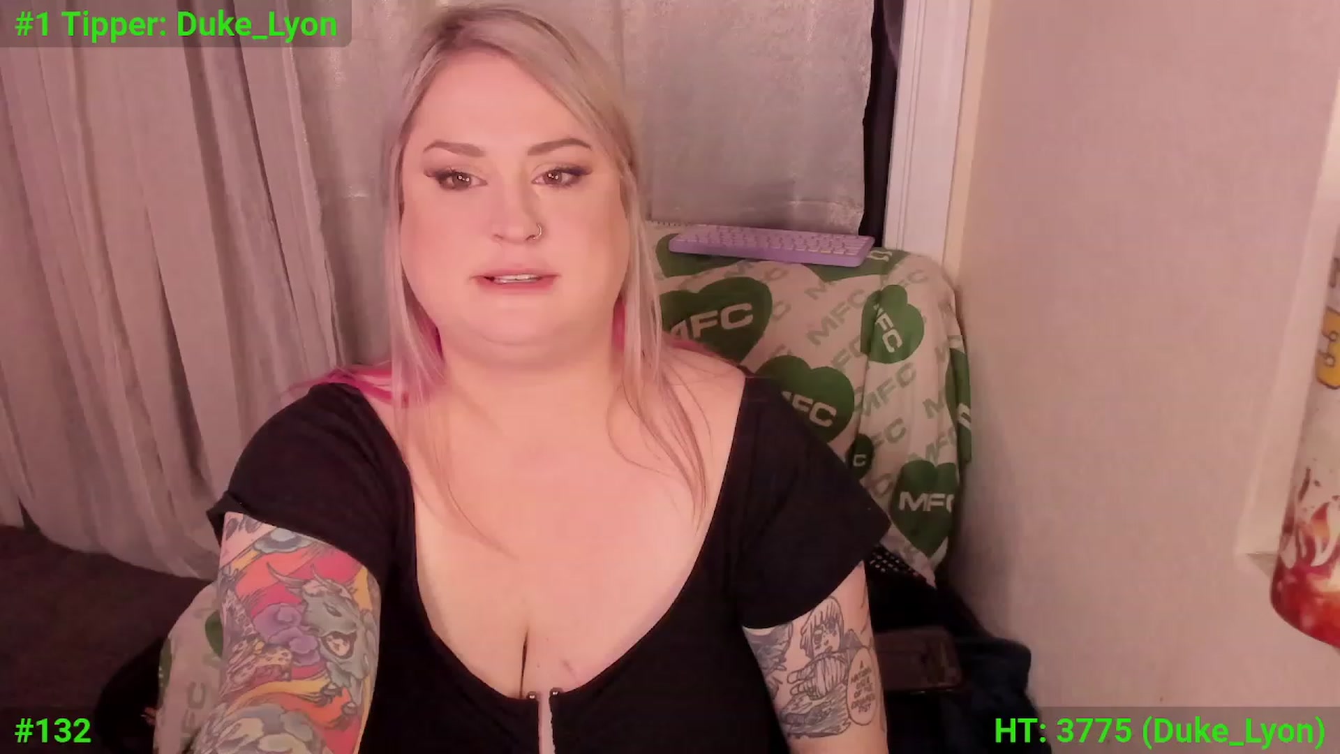 Gallery image thumbnail from Mari_JaeBDAY's myfreecams stream on, 12/01/2023, 08:29 image 4 of 20