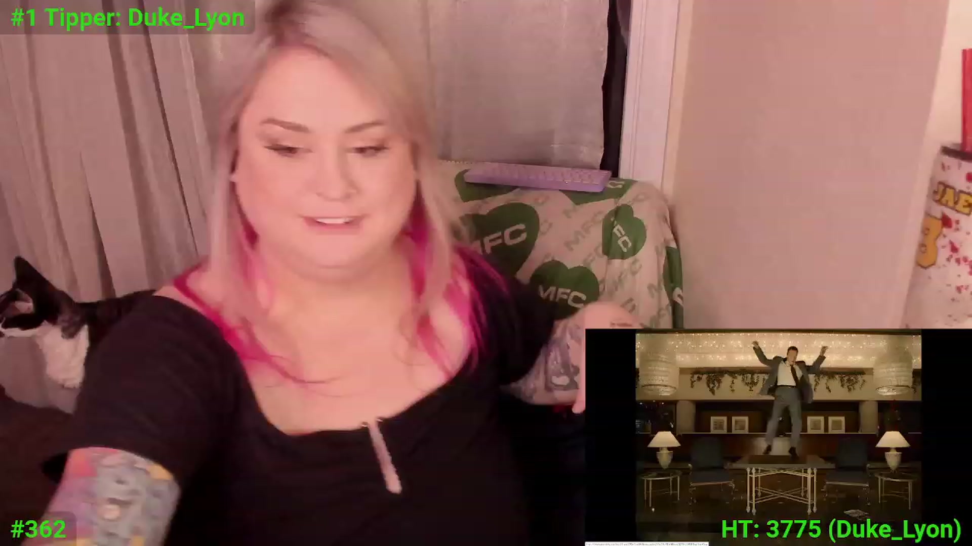 Gallery image thumbnail from Mari_JaeBDAY's myfreecams stream on, 12/01/2023, 10:48 image 13 of 20