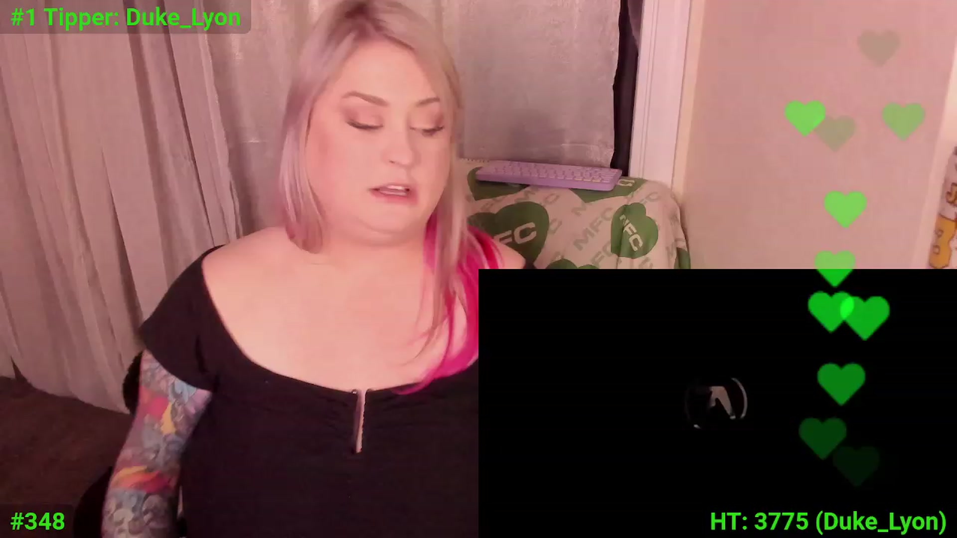 Gallery image thumbnail from Mari_JaeBDAY's myfreecams stream on, 12/01/2023, 10:48 image 11 of 20