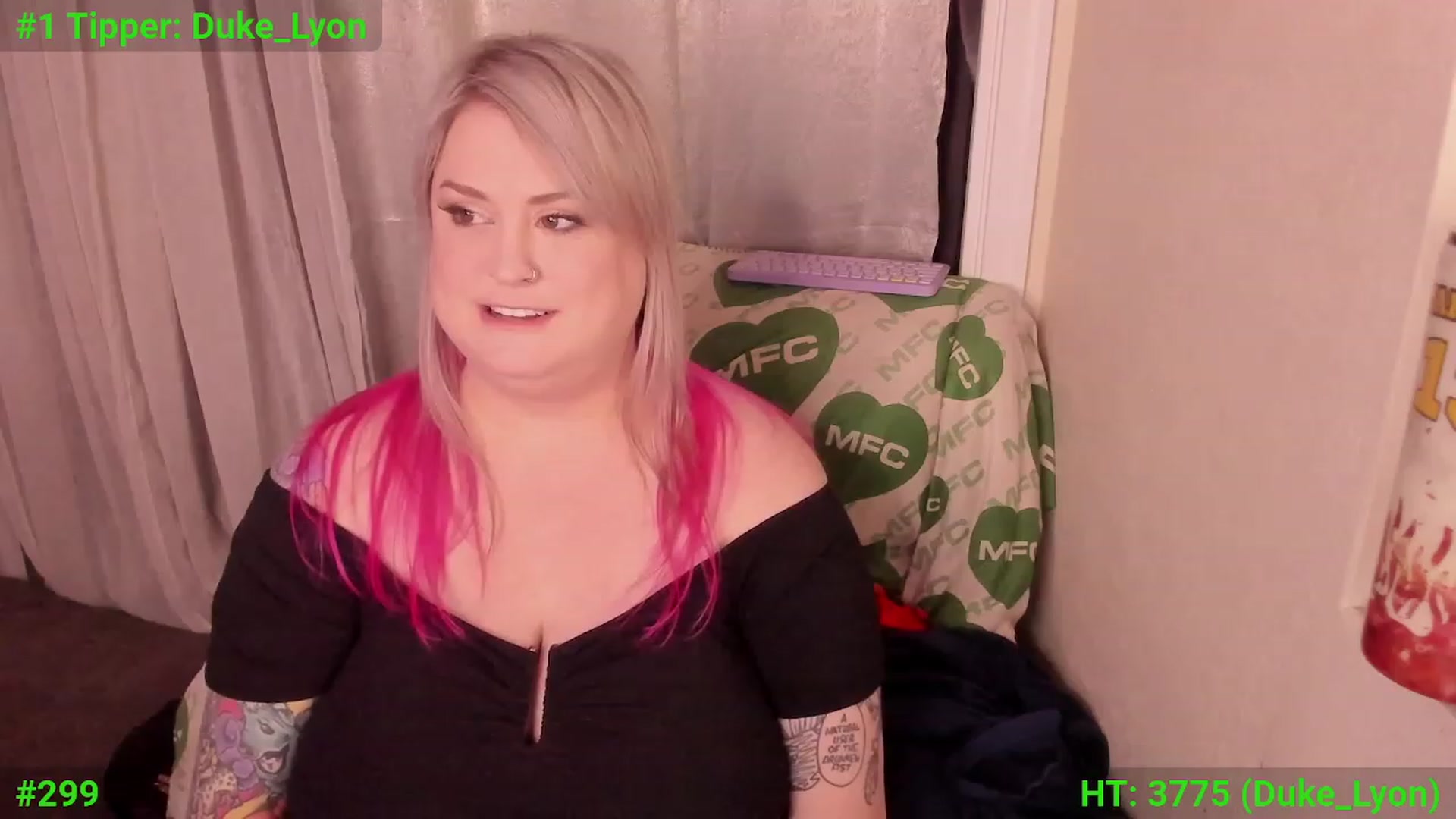 Gallery image thumbnail from Mari_JaeBDAY's myfreecams stream on, 12/01/2023, 10:48 image 2 of 20
