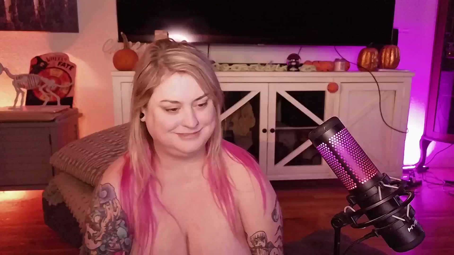 Gallery image thumbnail from Mari_JaeBDAY's myfreecams stream on, 11/29/2024, 13:02 image 1 of 20
