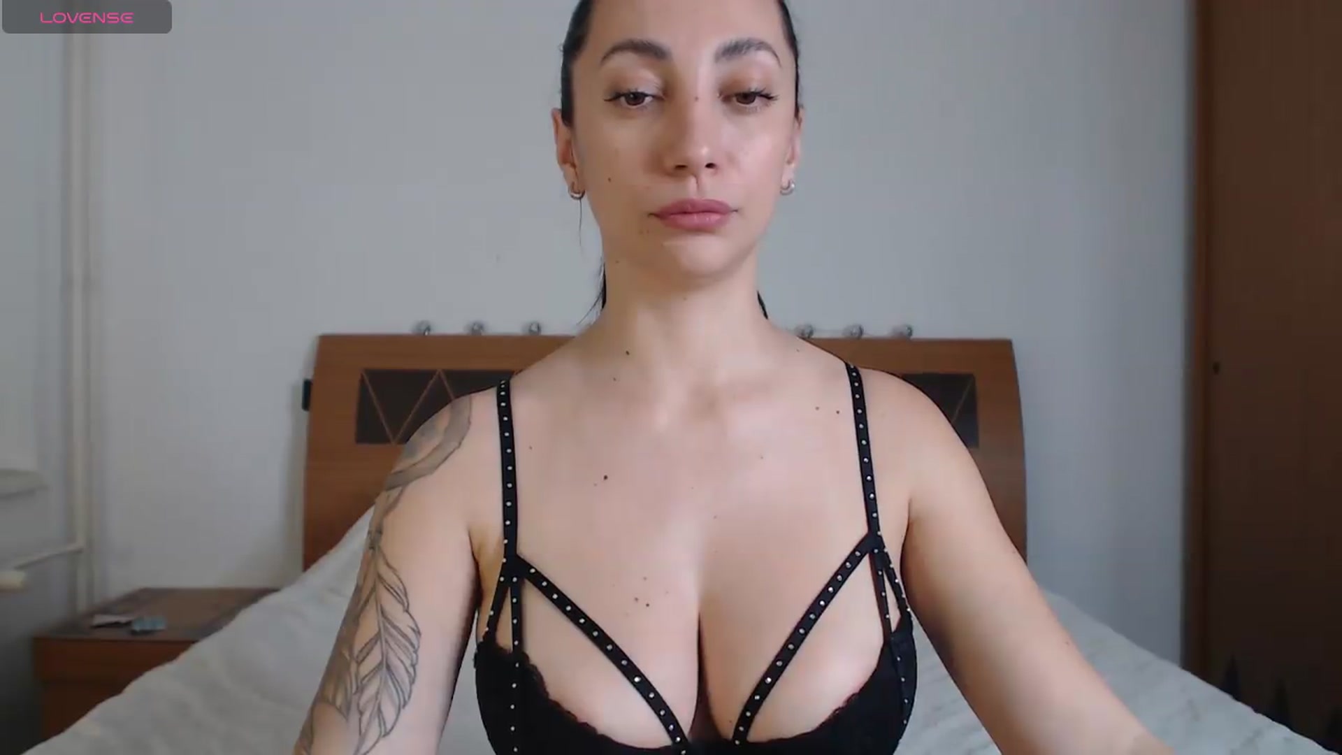 Gallery image thumbnail from MariaMariaa's myfreecams stream on, 06/10/2026, 20:34 image 9 of 20