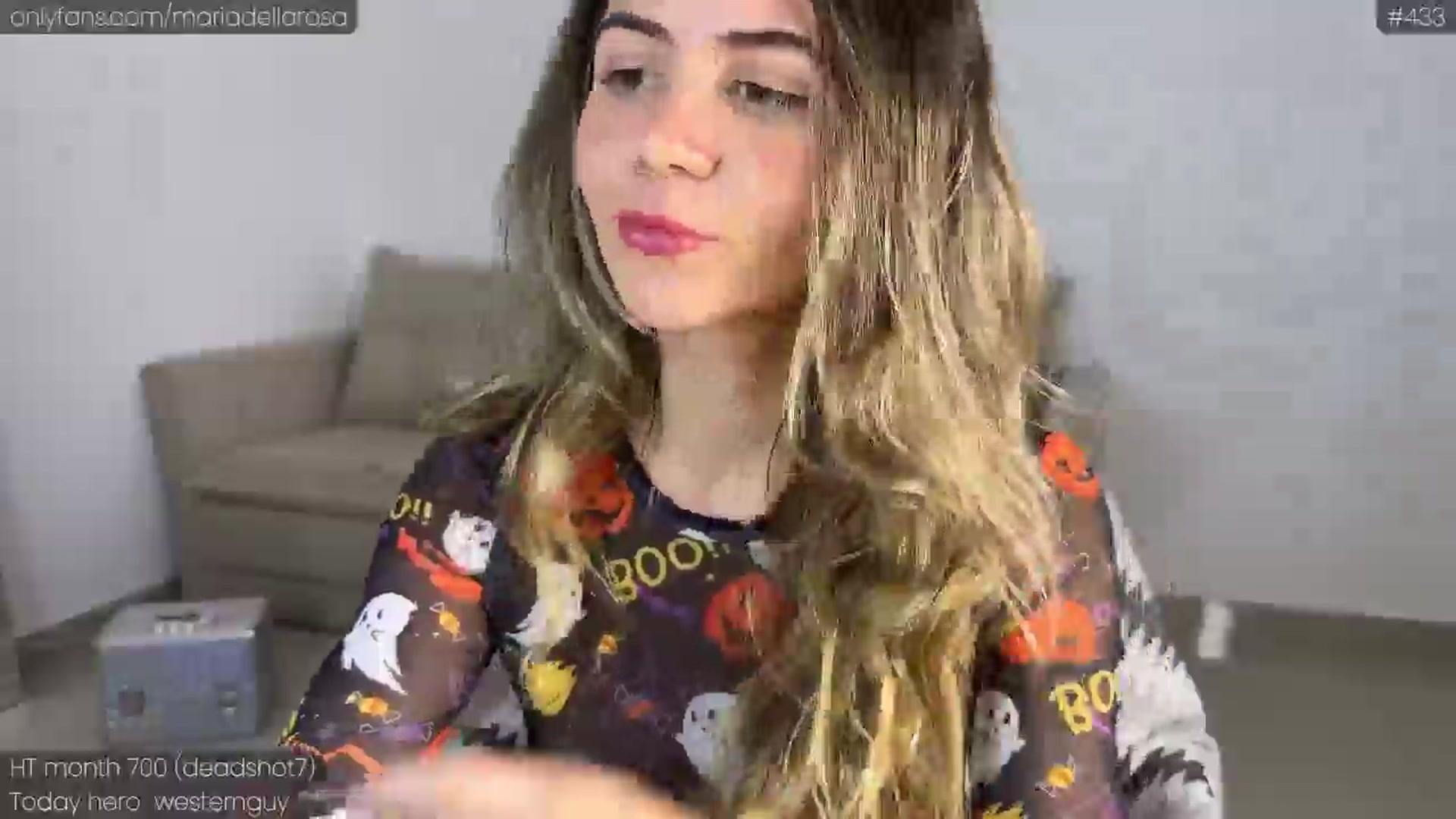 Gallery image thumbnail from Maria_'s myfreecams stream on, 10/06/2024, 23:15 image 5 of 20