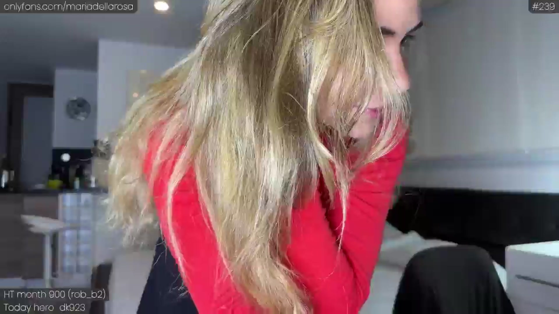 Gallery image thumbnail from Maria_'s myfreecams stream on, 11/06/2024, 07:57 image 8 of 20