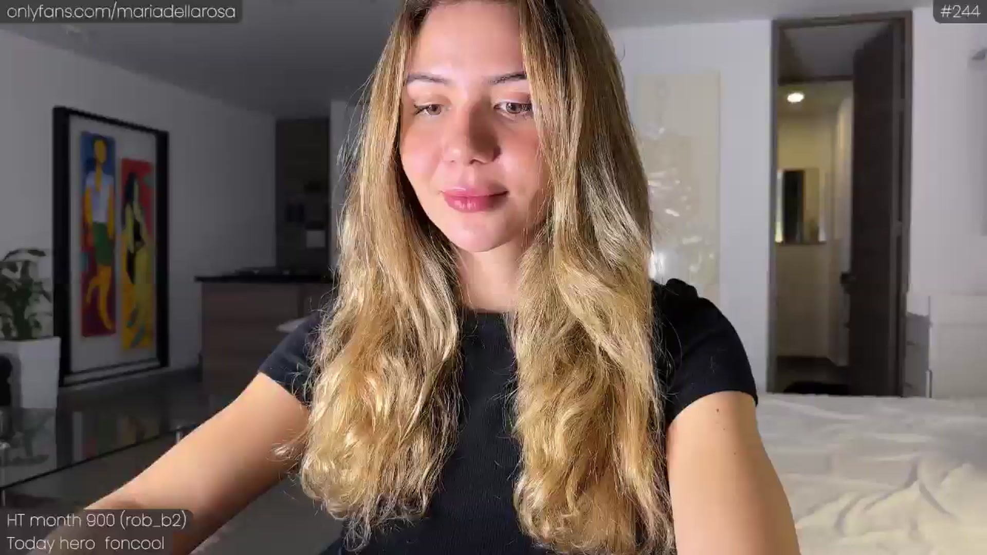 Gallery image thumbnail from Maria_'s myfreecams stream on, 11/09/2024, 02:38 image 17 of 20