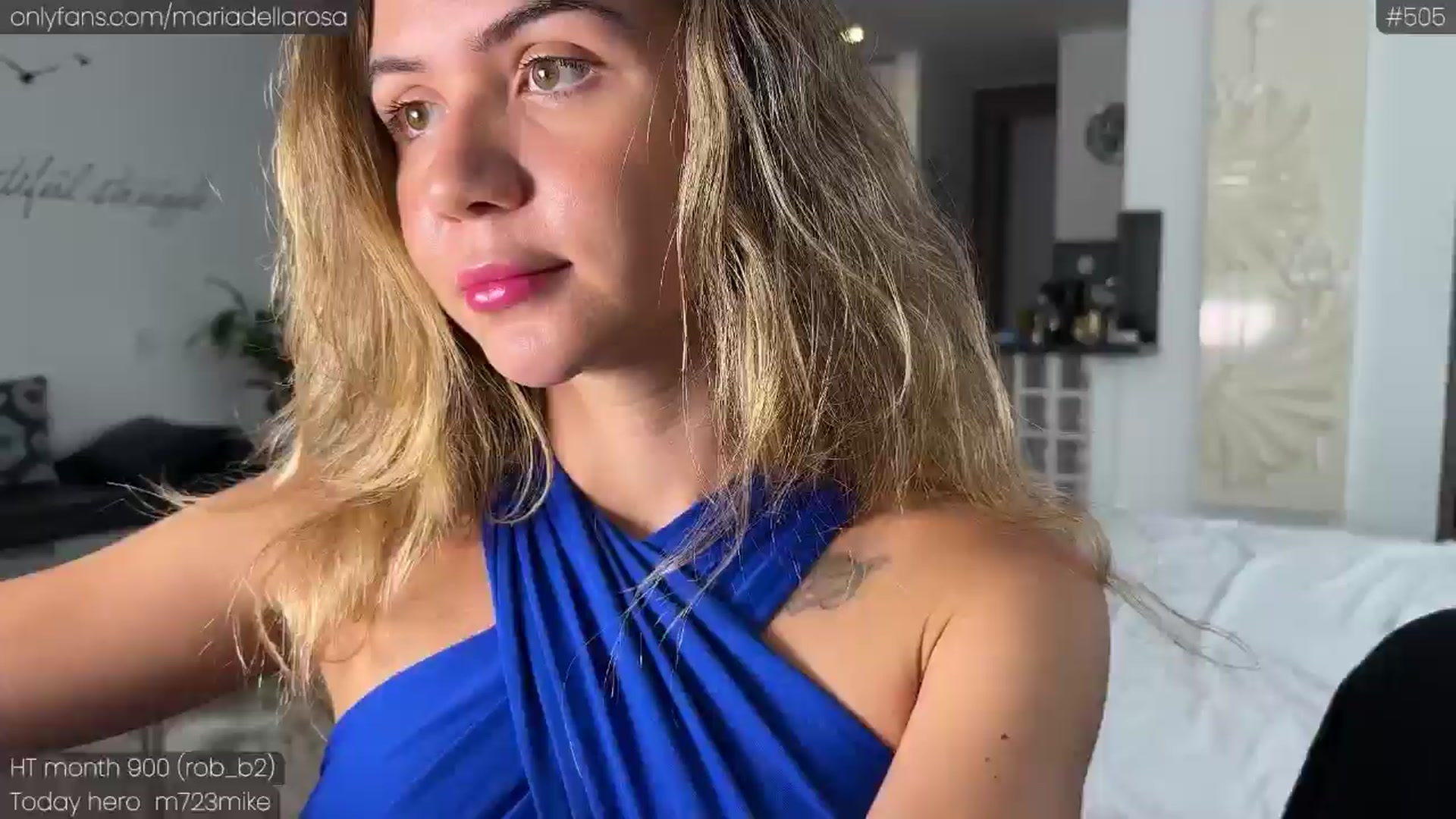 Gallery image thumbnail from Maria_'s myfreecams stream on, 11/19/2024, 21:37 image 12 of 20