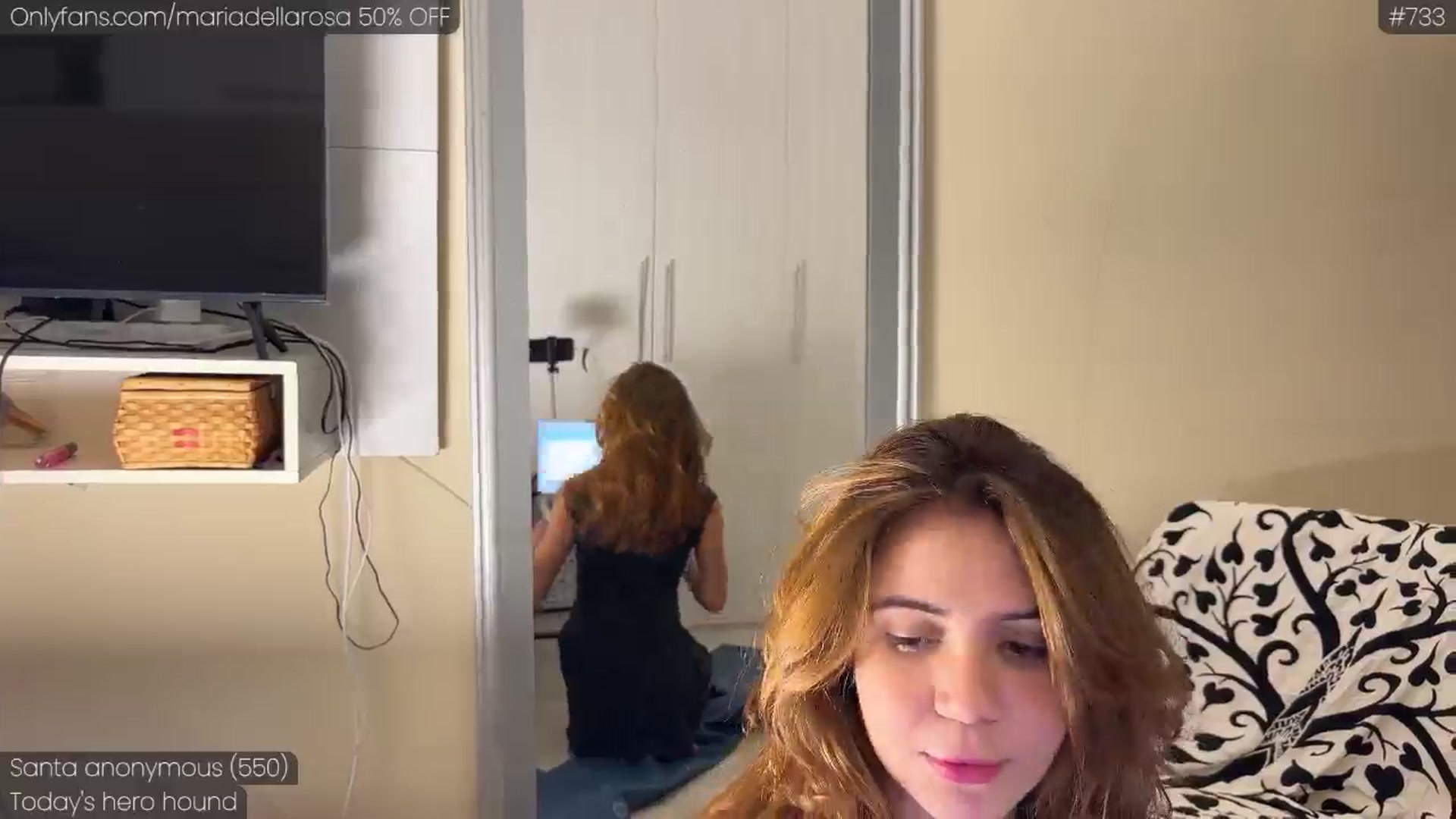 Gallery image thumbnail from Maria_'s myfreecams stream on, 12/17/2024, 24:05 image 18 of 20