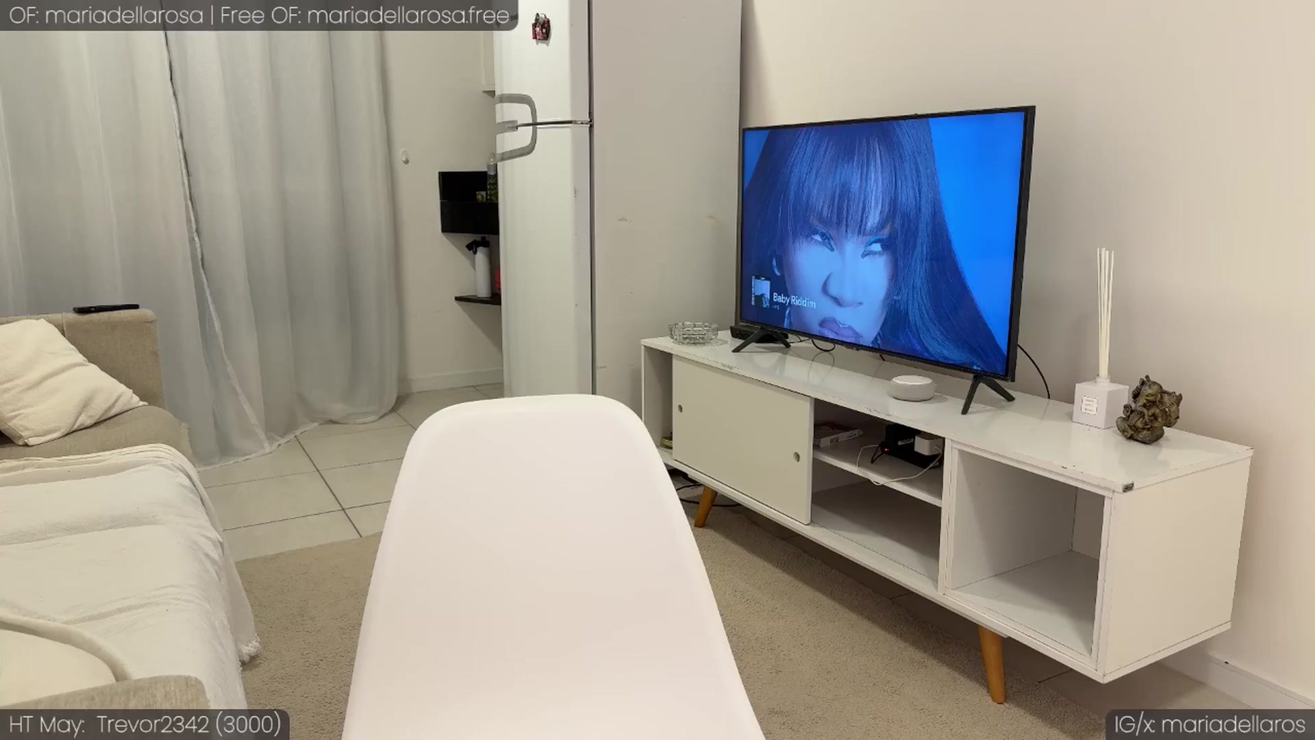 Gallery image thumbnail from Maria_'s myfreecams stream on, 05/30/2025, 22:49 image 3 of 20