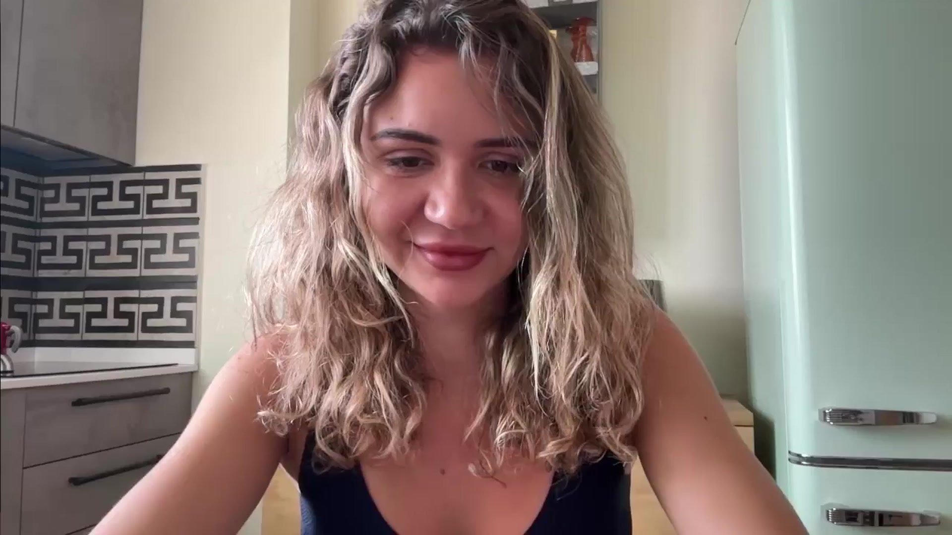 Gallery image thumbnail from Maria_'s myfreecams stream on, 10/21/2025, 10:14 image 8 of 20